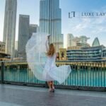 Beautifull tourist girl photography at